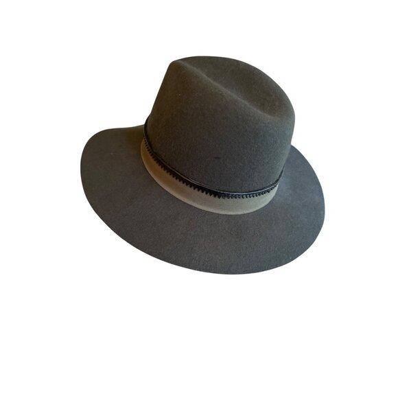 Giovannio New York 100% Wool Fedora Hat With Decorative Band - Picture 2 of 5